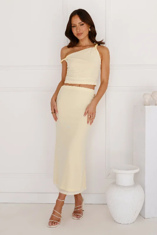 Downtown Dreamscape Mesh Midi Skirt Yellow