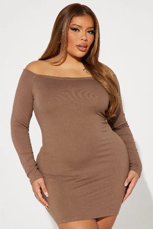 My Go To Off Shoulder Mini Dress - Mocha